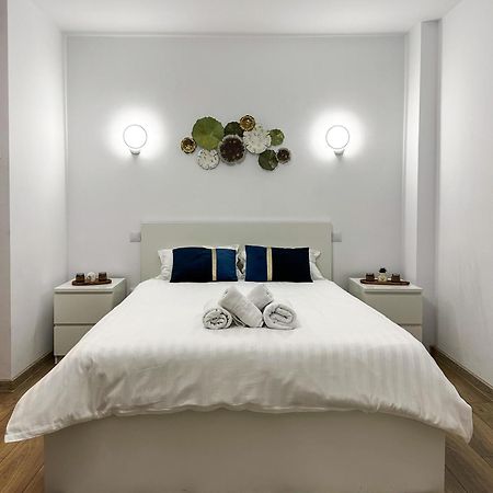 Superior One Bedroom Apartment Unirii Square Boekarest Buitenkant foto